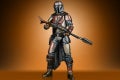 STAR WARS THE VINTAGE COLLECTION CARBONIZED COLLECTION 3.75-INCH THE MANDALORIAN - oop5