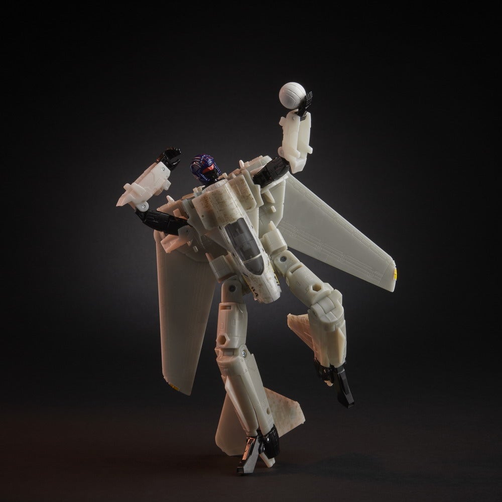 top gun maverick figure
