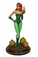 PoisonIvySDCC_statue.jpg